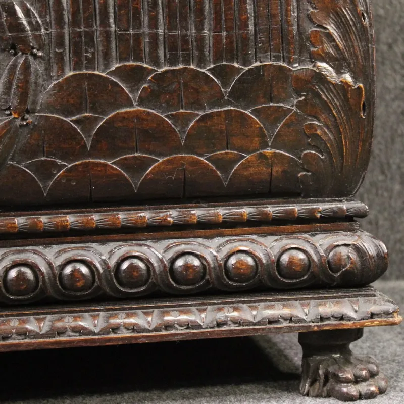 Pamono 20th Century Small Italian Trunk, 1920s> Trunks Crates & Baskets