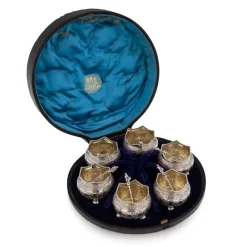 Pamono 19th Century Victorian Solid Silver Salts & Spoons, London, 1870s, Set of 6> Salt & Pepper Shakers