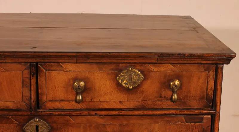 Clearance Pamono 17th Century William and Mary Walnut Chest of Drawers