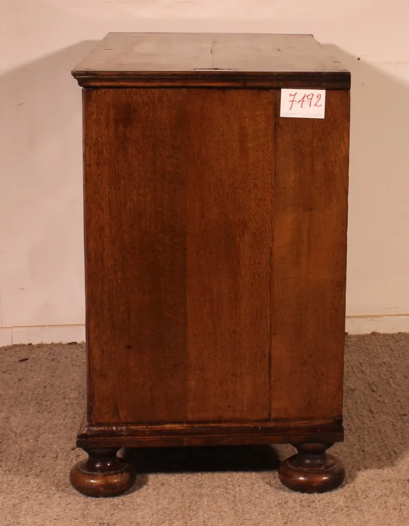 Clearance Pamono 17th Century William and Mary Walnut Chest of Drawers