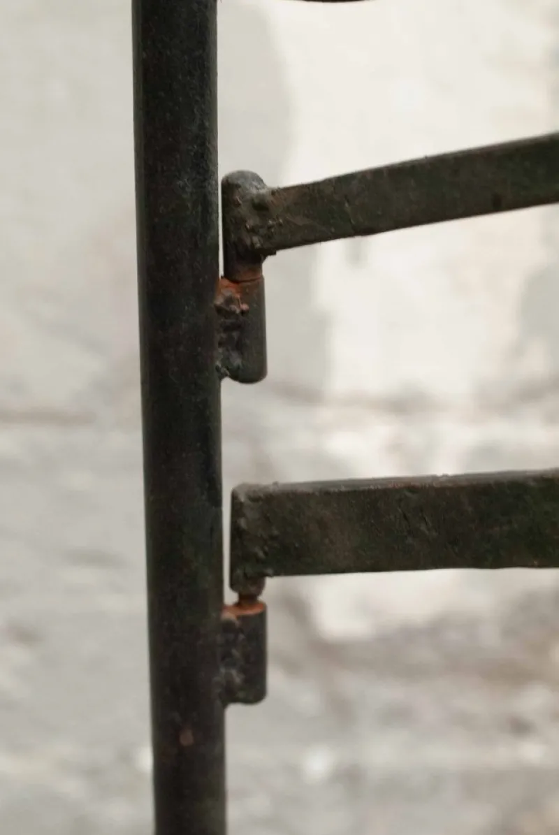 Pamono 20th Century Wrought Iron Rustic Support Element with Chains, Spain> Fireplaces And Mantels