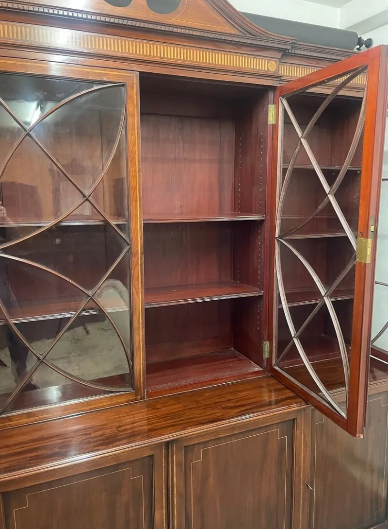 Pamono 19th Century Inlaid Mahogany Breakfront Bookcase, 1880s> Shelves & Wall Units