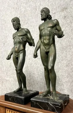 Pamono The Warriors of Riace, 20th Century, Cast Iron with Bronze Patina, Set of 2> Classical|Sculpture
