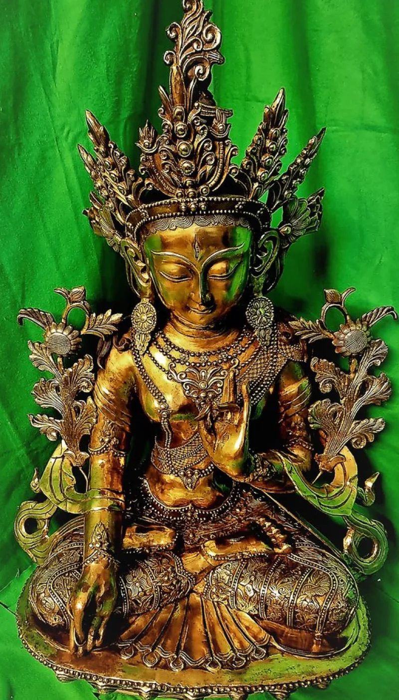 Discount Pamono Tibetan Buddha Sculpture, 18th-Century, Bronze
