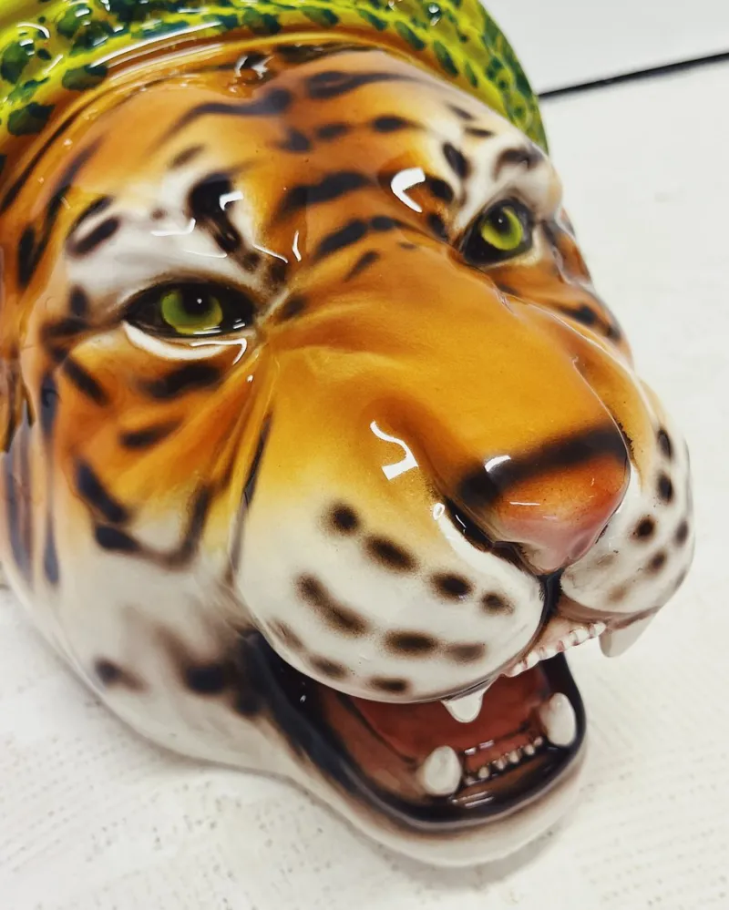Pamono Tiger Ceramic Wall Shelf by Ceramiche Boxer> Wall Decor|Wall Decor