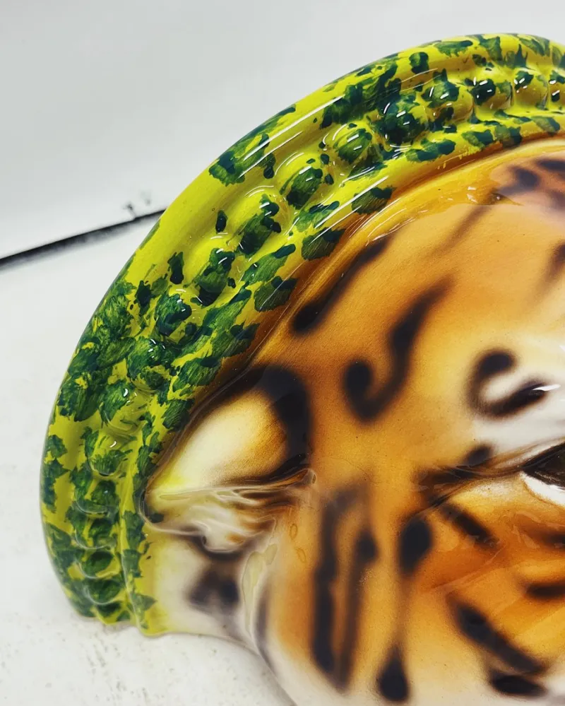Pamono Tiger Ceramic Wall Shelf by Ceramiche Boxer> Wall Decor|Wall Decor