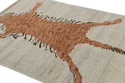 Pamono Tiger-Skin Rug in Beige from R&K Principal Jahanshah Nazmiyal><noscript><img width=