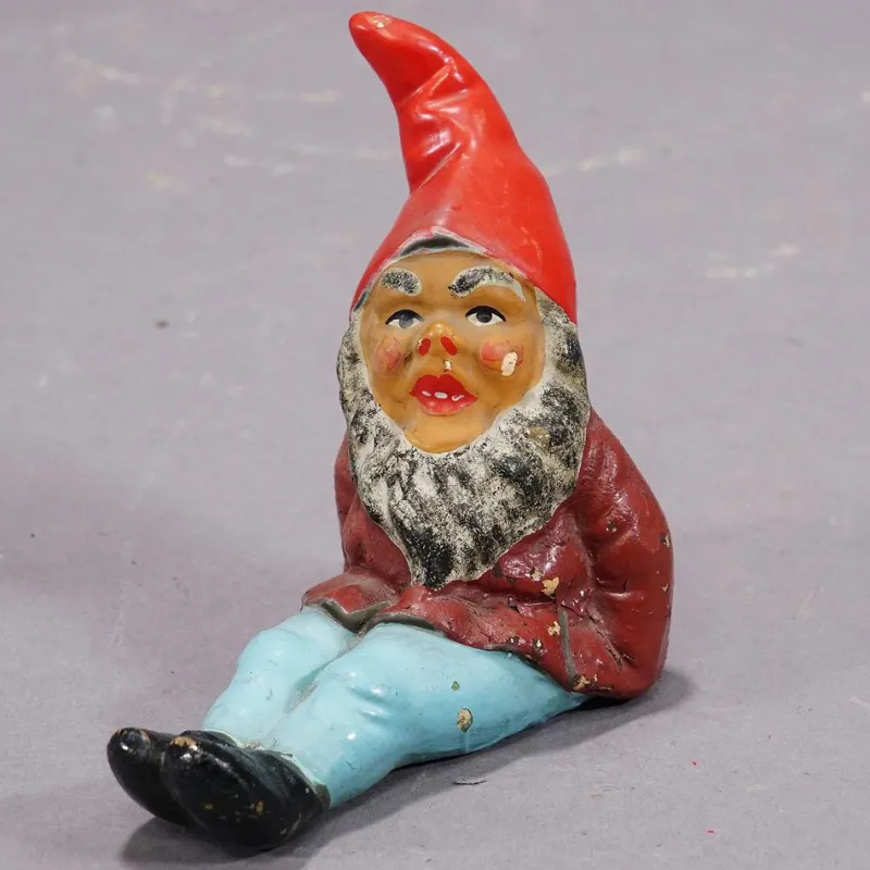 Pamono Tiny Terracotta Garden Gnomes, Germany, 1950s, Set of 4> Garden Accessories