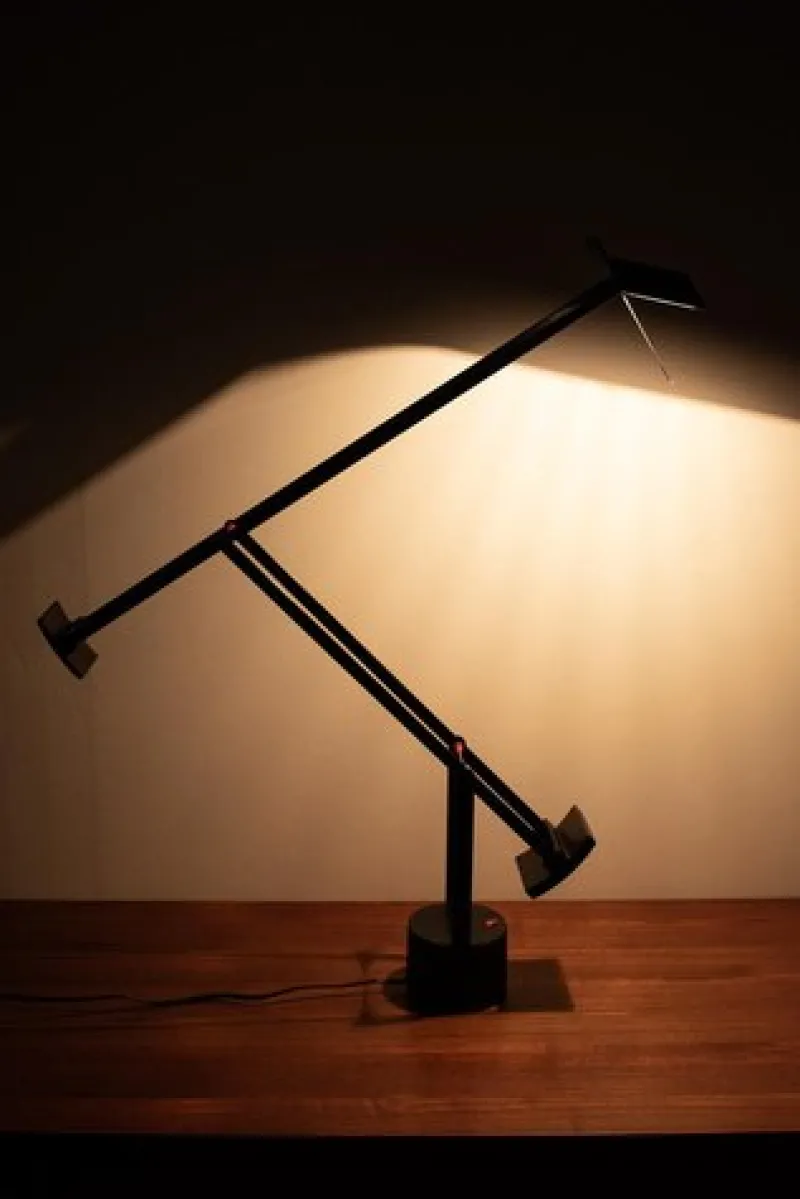Pamono Tizio Halogen Lamp by Richard Sapper for Artemide> Table Lamps
