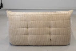 Pamono Togo Chaise Lounge in White Curduroy Fabric attributed to Michel Ducaroy for Ligne Roset, 1974><noscript><img width=