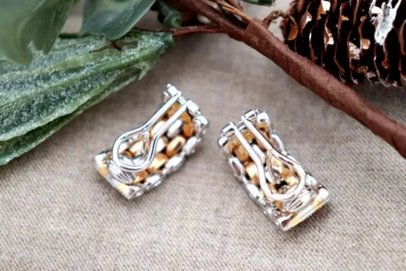 Pamono 2-Tone 18 Karat Gold Earrings with Diamonds and Omega Clasps, Set of 2> Earrings