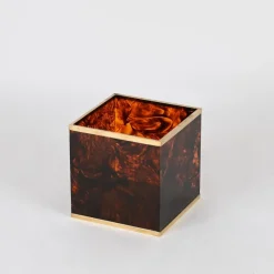 Pamono Tortoiseshell Effect Acrylic and Brass Cubic Magazine Rack from Dior, 1970s> Magazine Racks
