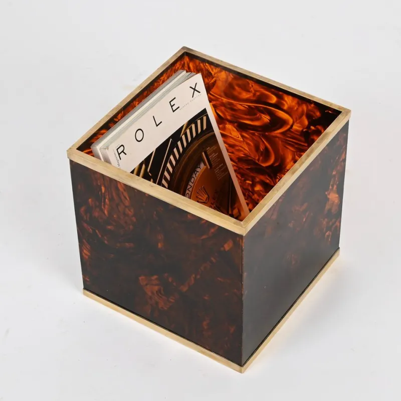 Pamono Tortoiseshell Effect Acrylic and Brass Cubic Magazine Rack from Dior, 1970s> Magazine Racks