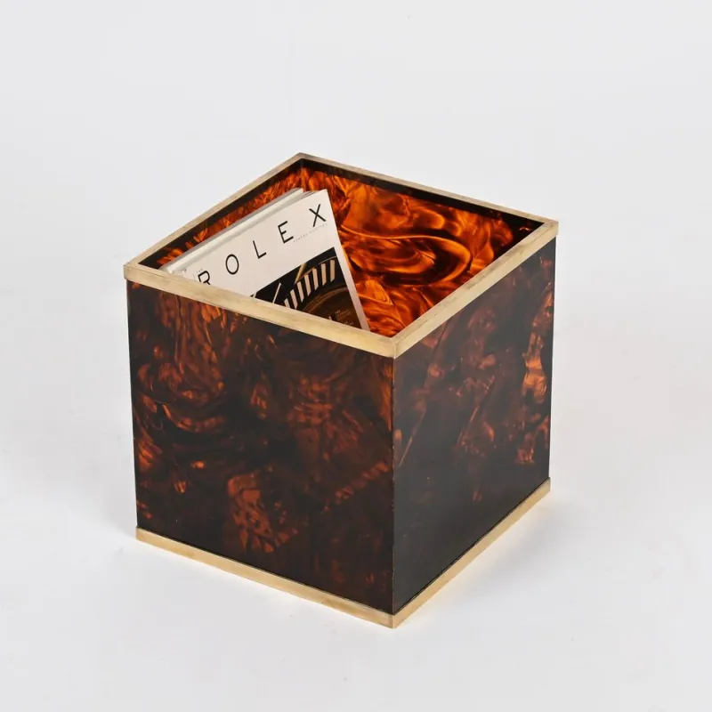 Pamono Tortoiseshell Effect Acrylic and Brass Cubic Magazine Rack from Dior, 1970s> Magazine Racks