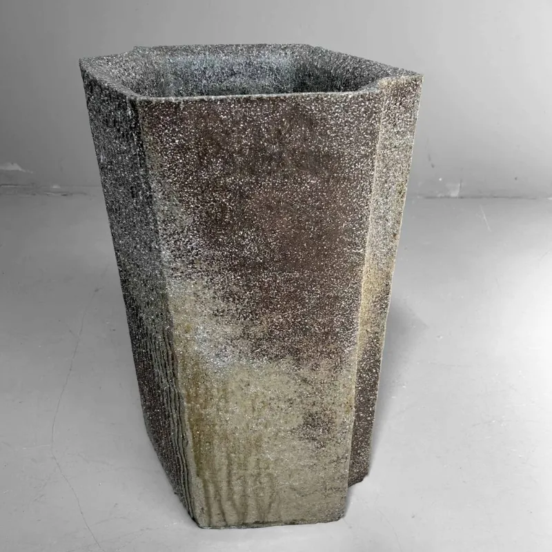 Pamono Traditional Tsukubai Stone Garden Basin, 1960s> Garden Accessories