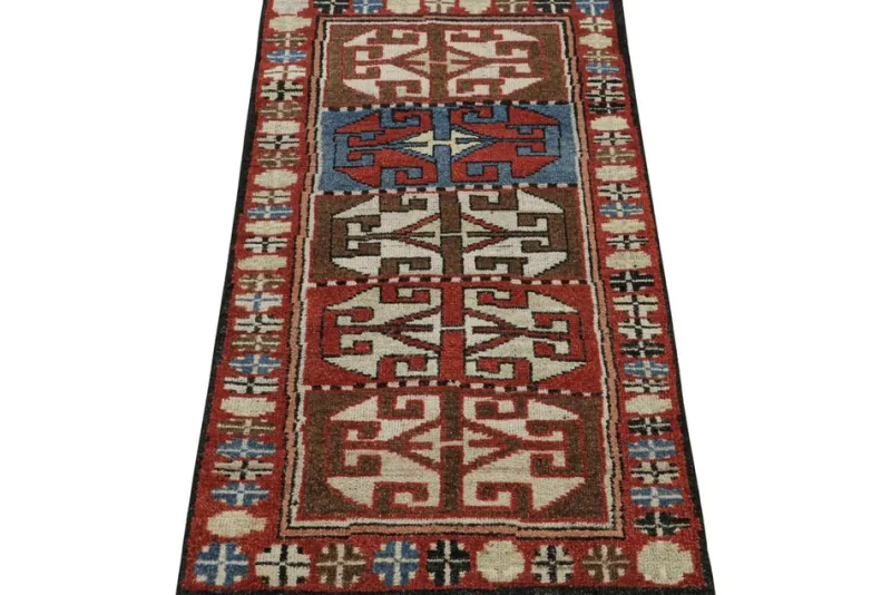 Online Pamono Tribal Style Rug with Patterns from R&K Principal Jahanshah Nazmiyal