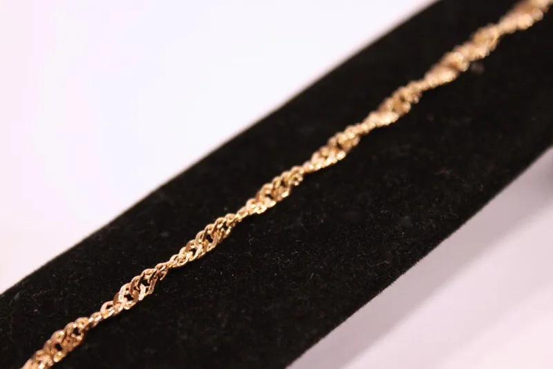 Hot Pamono Twisted Bracelet in 14 kt Gold