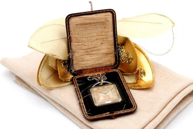 Pamono Two-Tone Gold Square Pocket Watch from Longines> Watches