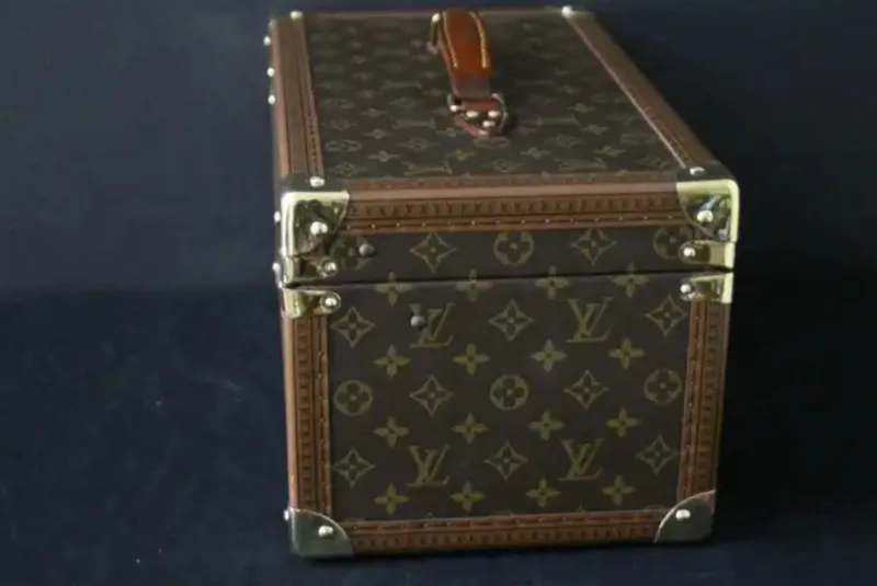 Pamono Vanity Case by Louis Vuitton, 2000> Trunks Crates & Baskets