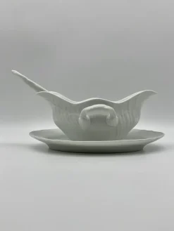 Pamono Vecchio Ginori Gravy Boat and Ladle in White Saxon Bordered Kaolin Porcelain by Richard Ginori, Florence, Tuscany, Italy, Set of 2><noscript><img width=