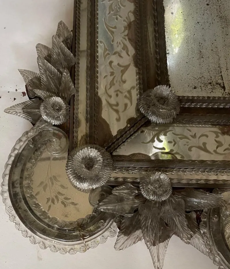 Pamono Venetian Mirror in Engraved Glass with Applied Flowers, 1890s> Mirrors