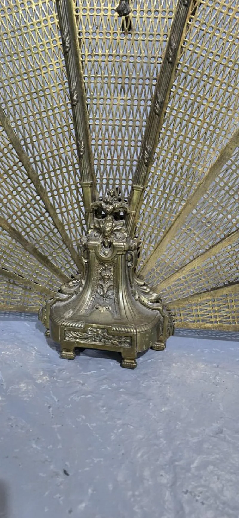 Pamono Victorian Brass Peacock Fire Screen, 1880s> Fireplaces And Mantels