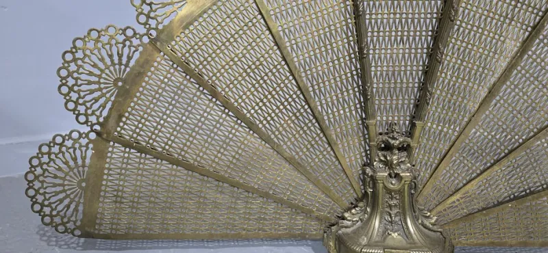 Pamono Victorian Brass Peacock Fire Screen, 1880s> Fireplaces And Mantels