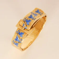 Pamono Victorian Buckle 14ct Yellow Gold and Blue Enamelled Bracelet by Van Cleef & Arpels><noscript><img width=