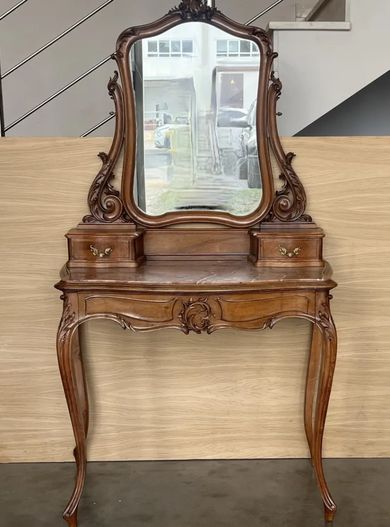 Pamono Victorian Carved Mahogany Dresser Table with Attached Mirror, 1850> Dressing Tables