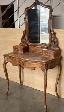 Pamono Victorian Carved Mahogany Dresser Table with Attached Mirror, 1850><noscript><img width=
