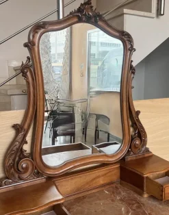 Pamono Victorian Carved Mahogany Dresser Table with Attached Mirror, 1850><noscript><img width=