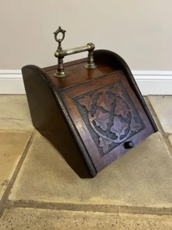 Pamono Victorian Carved Oak Coal Box, 1880s><noscript><img width=