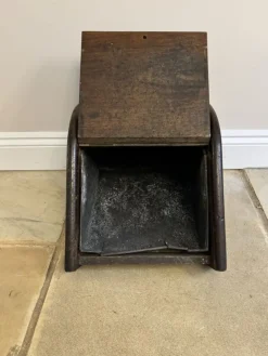 Pamono Victorian Carved Oak Coal Box, 1880s><noscript><img width=