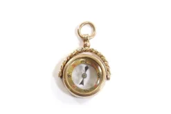 Clearance Pamono Victorian Compass Pendant