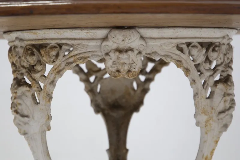 Pamono Victorian English White and Wood Cast Iron Table> Garden Tables