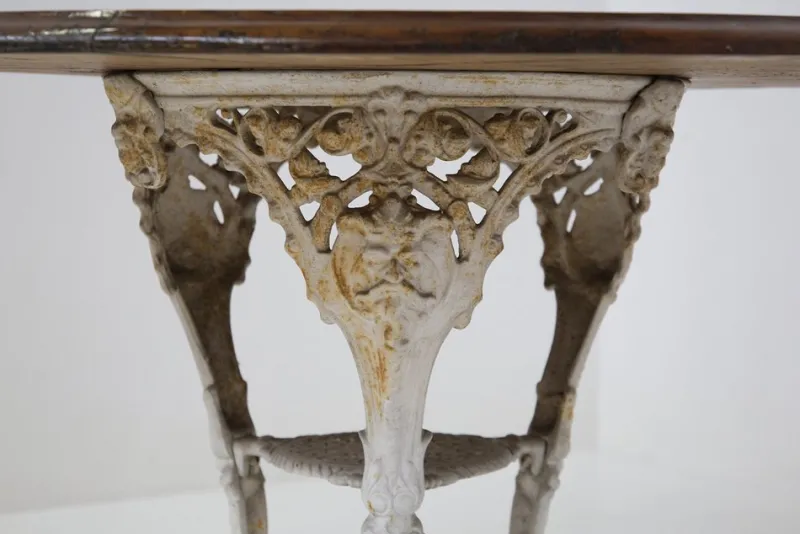Pamono Victorian English White and Wood Cast Iron Table> Garden Tables