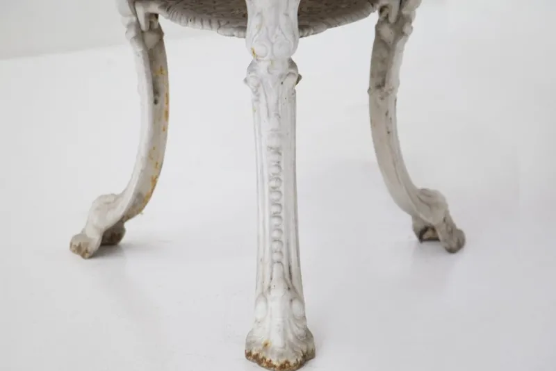 Pamono Victorian English White and Wood Cast Iron Table> Garden Tables