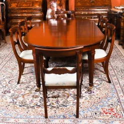 Best Pamono Victorian Flame Mahogany Extending Dining Table, 1890s