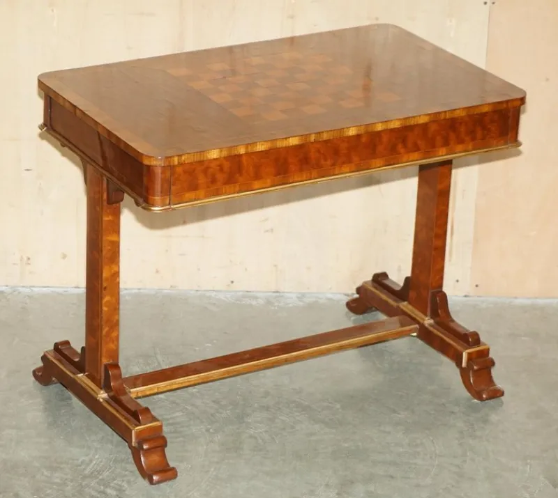 Hot Pamono Victorian Game Table in Walnut and Hardwood