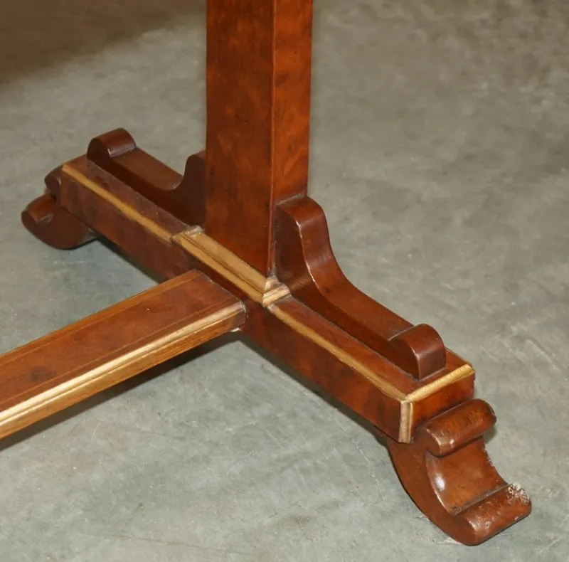 Hot Pamono Victorian Game Table in Walnut and Hardwood