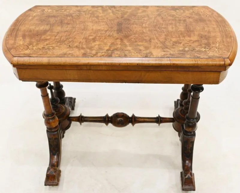 Pamono Victorian Games Table in Burr Walnut, 1880s> Game Tables
