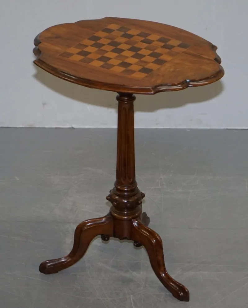 Pamono Victorian Inlaid Walnut & Hardwood Chess Table with Ornate Legs, 1880s> Game Tables