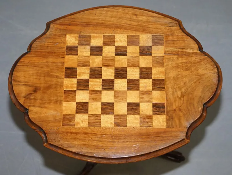 Pamono Victorian Inlaid Walnut & Hardwood Chess Table with Ornate Legs, 1880s> Game Tables