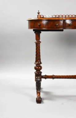 Pamono Victorian Kidney Shaped Writing Table in Rosewood, 1860><noscript><img width=