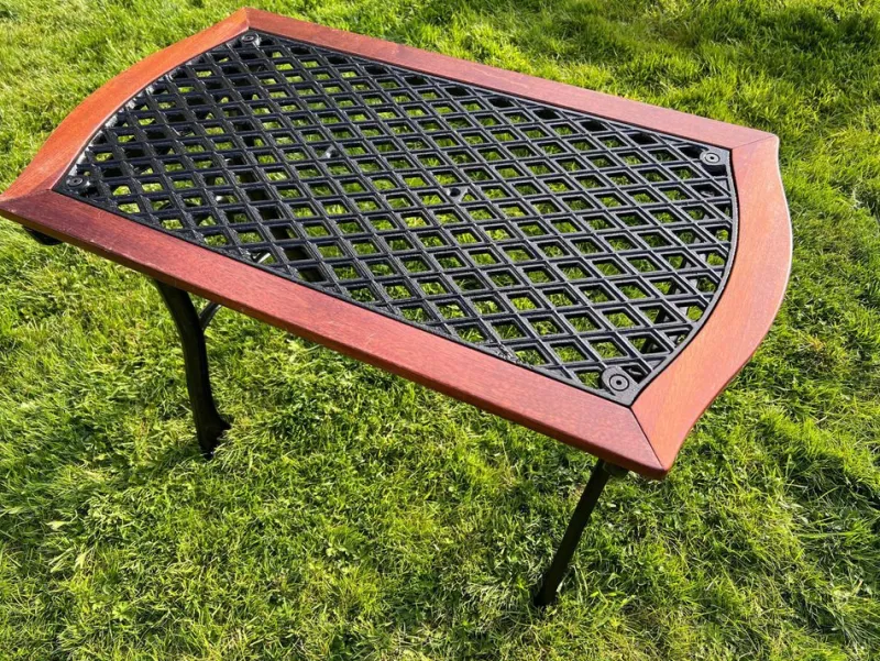 Pamono Victorian Mahogany and Cast Iron Garden Coffee Table> Garden Tables