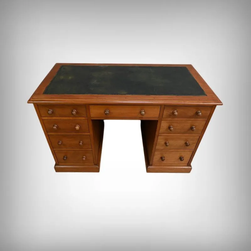 Hot Pamono Victorian Mahogany Pedestal Desk, England, Late 19th Century