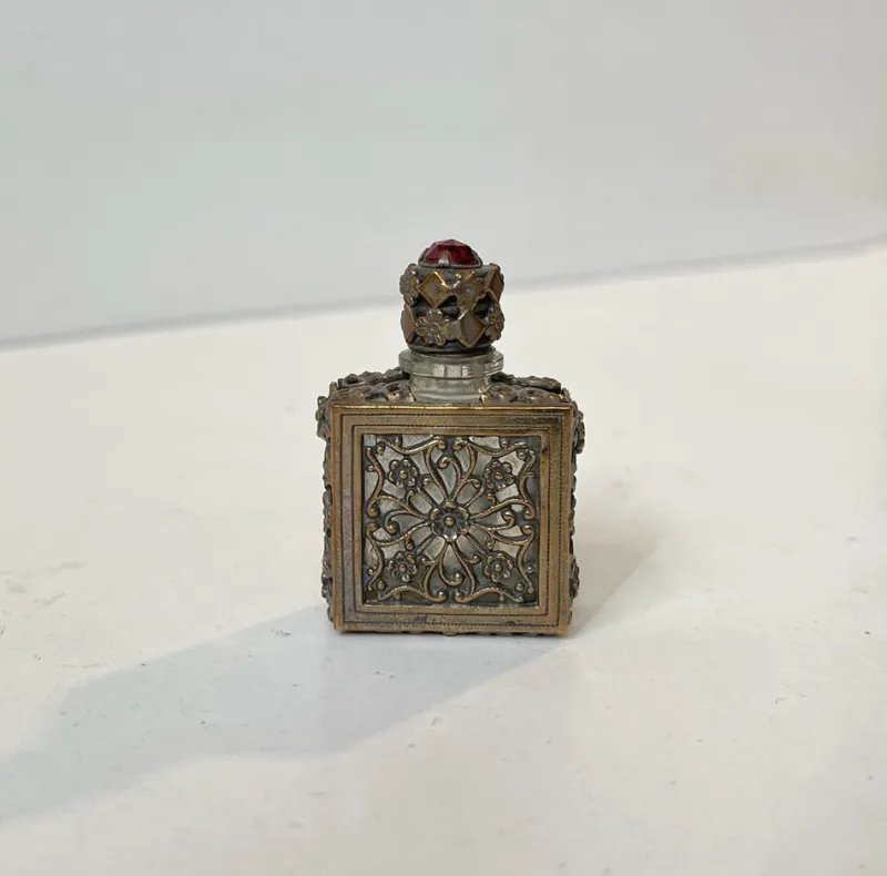 Sale Pamono Victorian Miniature Perfume Bottle