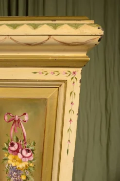 Pamono Victorian Neoclassical Painted Oak Plinth, 1900s><noscript><img width=