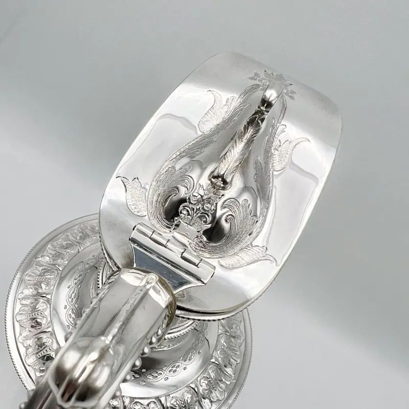 Pamono Victorian Ornate Silver-Plated Claret Jug with Rams Head Handle from James Deakin & Sons, Sheffield, United Kingdom, 1880s> Bottles, Carafes & Jugs
