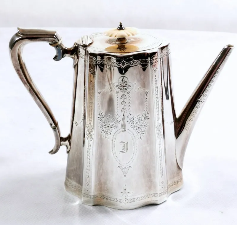 Pamono Victorian Silver Plated Tea and Coffee Set from Richard Martin & Ebenezer Hall & Co, Set of 4> Coffee & Tea Service